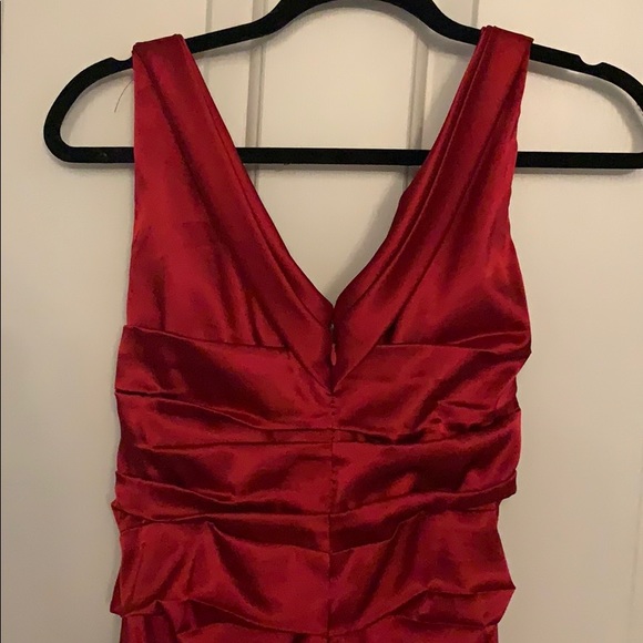 Ladies red dress - Picture 7 of 10